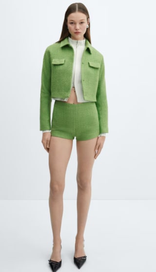 Chaqueta crop tweed con bolsillos por 27.99€