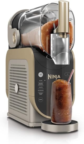 Ninja SLUSHi Frozen Drinks Maker FS301UKSTGD – £199.99 with Prime at Amazon