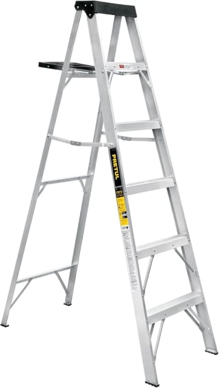 Escalera de Tijera Tipo III Pretul EST-35P por $1,250 en Amazon