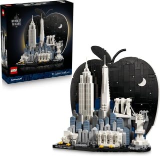 LEGO Architecture New York City - The Big Apple (21066) for £85.65 at Amazon
