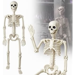 Esqueleto de Halloween de 36 pulgadas (90 cm) por $299 en Amazon