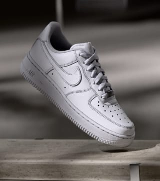 Nike Sportswear AIR FORCE 1 07 - Sneakers voor €81,56 dmv code bij Zalando