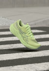ASICS GT-2000 15 Zapatillas running por 83.25€ en Zalando