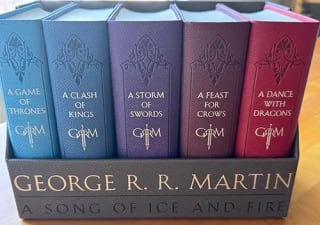 Game of Thrones Leather Boxed Set (Song of Ice and Fire) por $1,089.85 en Amazon
