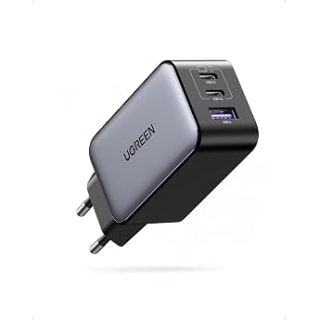 UGREEN USB C charger 65W, 3-poorts voor €16,99 bij Amazon
