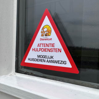 Gratis Hulpdienstensticker bij DierenLot