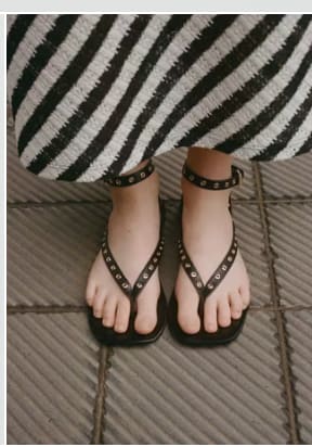 Sandalia piel tiras eyelets por 13.99€