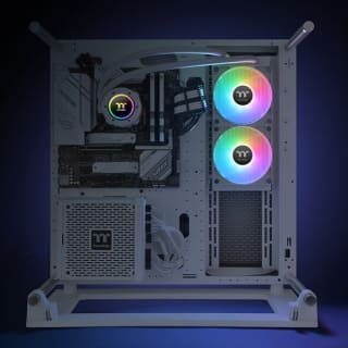 Thermaltake TH240 V2 ARGB waterkoeler voor €47 bij Bol
