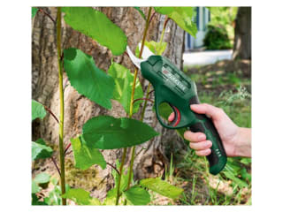 PARKSIDE Sécateur de jardin sans fil 4 V PAGS 4 A1 pour 13,99€ chez Lidl