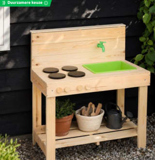 Houten modderkeuken met kraan voor €24,95