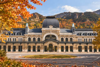 2 noches en Canfranc + visita guiada a la Estación desde 49€ en Traventia