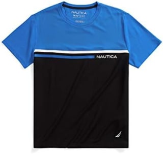 Nautica Navtech Colorblock playera para hombre por $266.11 en Amazon