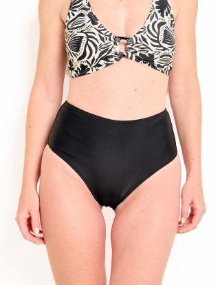 Bikini cintura alta por $165 | Liverpool