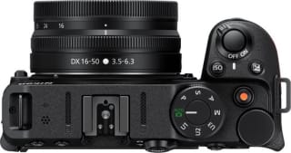 Nikon Z30 Double Zoom Kit (16-50mm + 50-250mm) voor €599 bij Bol
