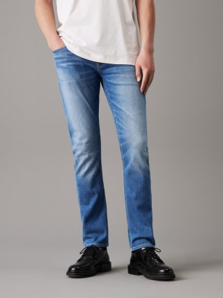 Calvin Klein Jeans Vaqueros slim fit por 39,90€ en Privé by Zalando