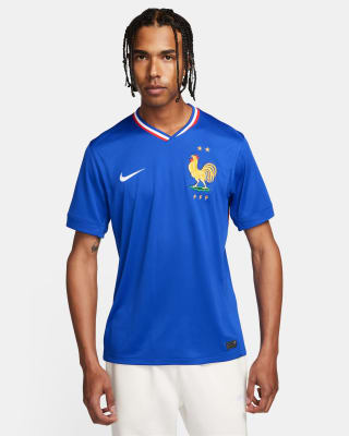 Maillot de foot replica Nike Dri-FIT pour homme à 49,99€