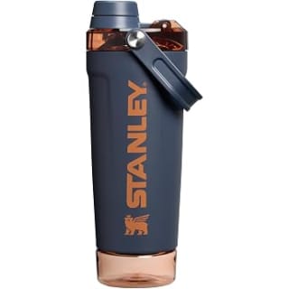 STANLEY Vitalize - Botella coctelera de 20 onzas por $751.83 en Amazon