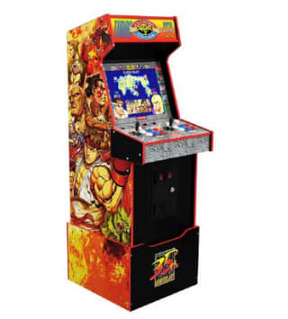 Máquina recreativa Street Fighter II Yoga Flame Edition con alzador Arcade1Up por solo 474€