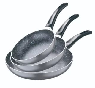 San Ignacio Set de 3 Sartenes por 11,19€.