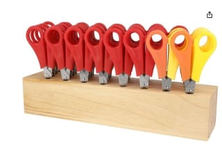 Juego de 36 tijeras para niños en soporte de madera (24 para diestros y 12 para zurdos) por 14,67€