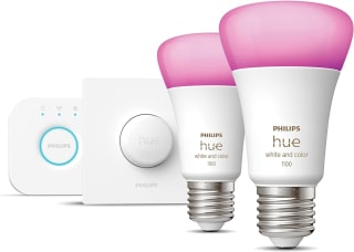 Philips Hue starterkit - White and Color Ambiance - 2 x 9W - E27 - 1100lm + Bridge & Smart Button voor €111,92 bij Amazon
