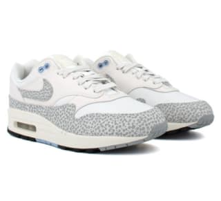 NIKE Air Max 1 Safari "Summit White" voor €120 bij Solebox