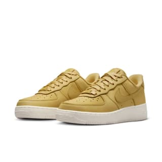 Basket Nike Air Force 1 Premium Gold/Sail à 42€