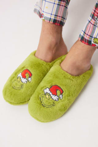 Zapatillas casa El Grinch por 3,99€