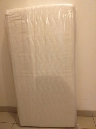 Babymatras - 120 x 60 x 10 cm voor €7 bij Bol.com