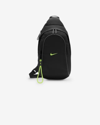 Nike Sportswear Essentials por 31,49€
