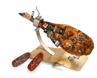 Estuche con Paleta de bellota 100% ibérica + 2 cañas presa bellota ibéricas por 139€