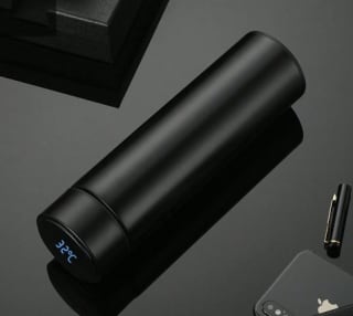 Botella inteligente con pantalla de temperatura de 500 ml por 3,85€