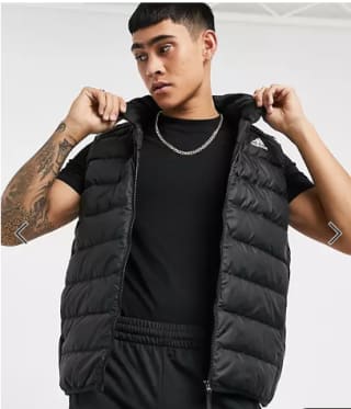 Chaleco Adidas de plumón negro básico a 37,48€
