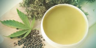 Stichting WietOliePuur - CBD zalf 10% 20ml. voor €2 bij Bol.com