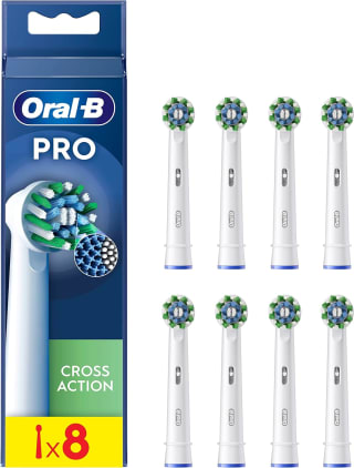Set Van 8 Oral-B Pro Cross Action Opzetborstels voor €20,99 bij Amazon
