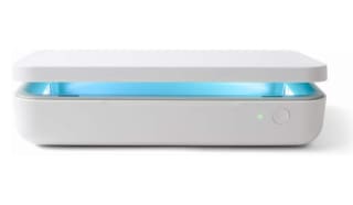 Cargador inalámbrico UV Samsung Electronics Qi por $590.40 en Amazon