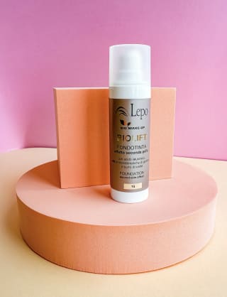 Bio verstevigende foundation met hyaluronzuur Biobey