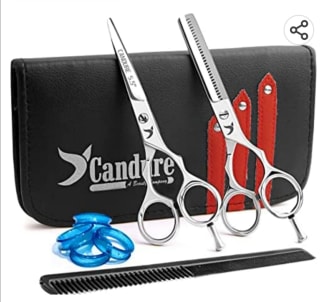 Korting bij Amazon op Candure Kappersschaar Set 5.5, haarknippen schaar met Etui voor Salons Kapper,