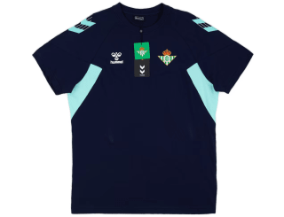 Camiseta de viaje Hummel Real Betis 2023-24 por solo 10,79€