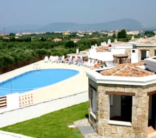 Cerdeña 8 noches alojamiento en una Villa + Ferry desde 606€