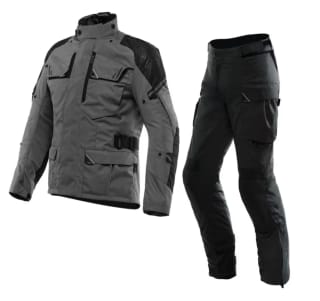 Pack chaqueta y pantalon Dainese Ladakh 3L por solo 363,34€
