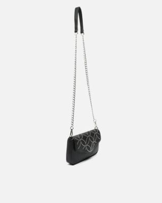 Bolso bandolera pequeño con asa de mano y detalles metálicos por 5,40€