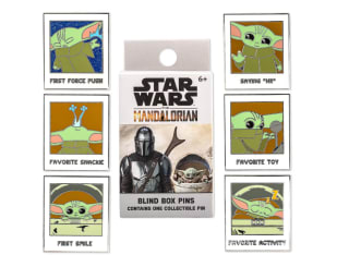 Broche coleccionable de Baby Yoda Funko Loungefly Pin The Mandalorian por solo 3,60€