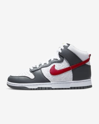 Nike Dunk High 'Embossed Hoops' voor €77,97 in de Nike Shop