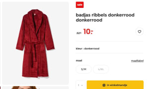 Badjas ribbels donkerrood voor €10,00 bij de Hema