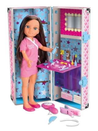 Muñeca Nancy y Su Maletín De Peinados Famosa por 24,98€.