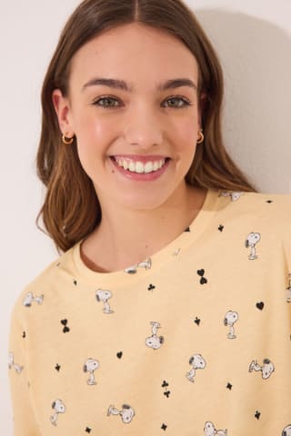 Pijama Snoopy Womensecret 100% algodón largo amarillo a solo 14,99€