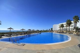 3 noches Conil de la Frontera en Hotel Garbí Costa Luz 4* con media Pensión Niños GRATIS gratis por 148€