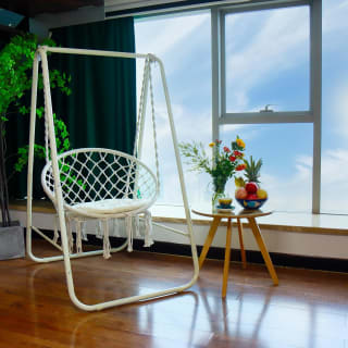 Silla columpio colgante con soporte beige por 62,31€