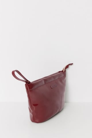 Neceser mediano charol acolchado rojo por 6.49€